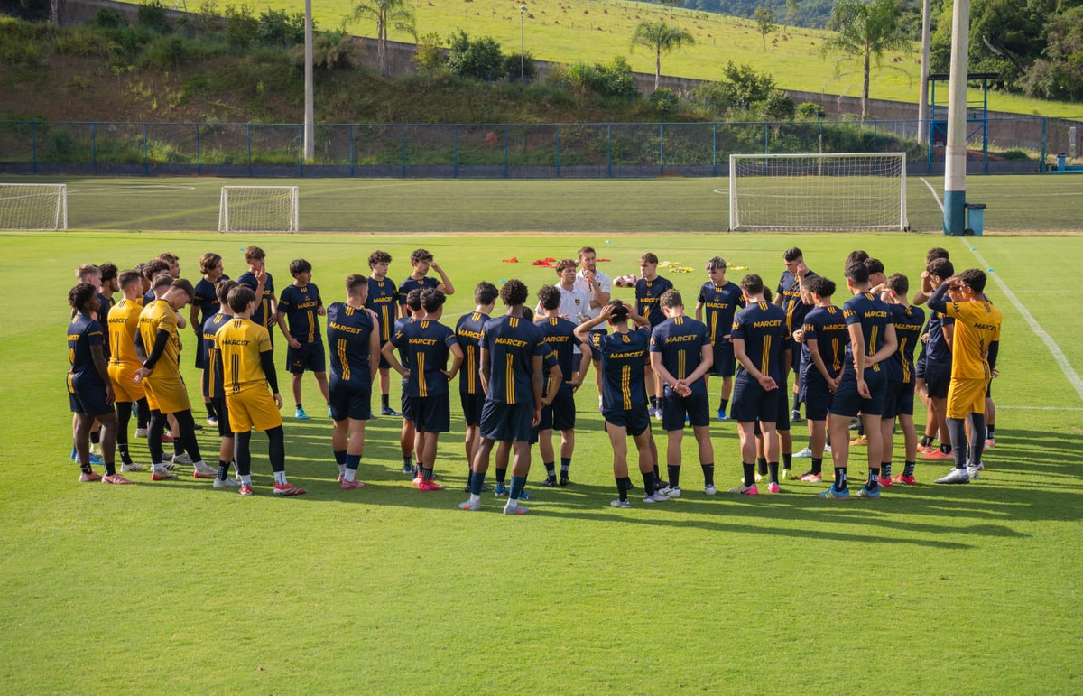 Bilbao também participou de experiências internacionais ligadas à Academia Marcet