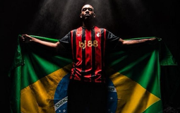 Destaque na Premier League, Rayan garante vaga na Seleção