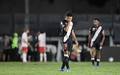 Brenner lamenta gol do Bragantino contra o Vasco. (Foto: Thiago Ribeiro/AGIF