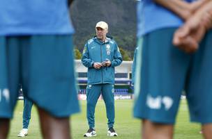 Carlo Ancelotti em treino da selecao brasileira (Foto: Rafael Ribeiro / CBF)