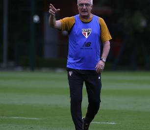 Dorival recebe sinal verde para reforçar elenco do São Paulo