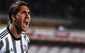Dusan Vlahovic vive futuro indefinido na Juventus e entrou na mira de gigantes do futebol europeu para a proxima janela de transferencias (Foto: Reproducao