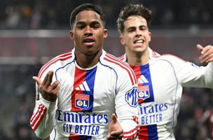 Endrick disputou apenas tres partidas pelo Real Madrid depois de voltar da lesao na coxa em 2025; neste ano, emprestado ao Lyon, jogou 18 partidas, marcou 7 gols e concedeu 7 assistencias (Foto: Jean-Christophe Verhaegen/AFP)