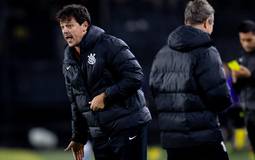 Fernando Diniz faz história na Libertadores