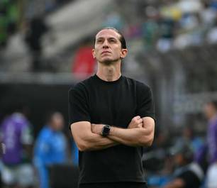 Filipe Luís assume comando do Monaco em novo desafio no futebol europeu