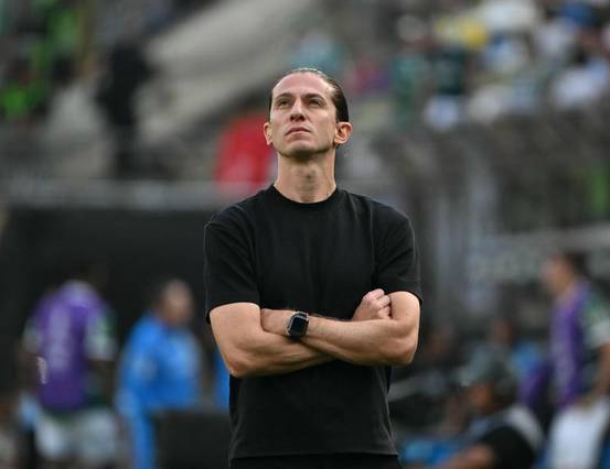 Filipe Luís assume comando do Monaco em novo desafio no futebol europeu