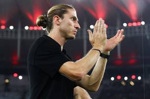Filipe Luis: sonho de ir para a Europa adiado. (Foto: Reproducao / Flamengo)
