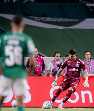 Gabriel Brazão, do Santos, é suspenso por quatro partidas