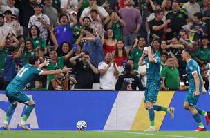 Iraque vence a Bolivia e fica com ultima vaga para a Copa, retornando ao mundial apos 40 anos (Foto: Julio Cesar Aguilar/AFP)