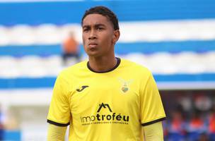 Joao Lucas e um dos principais jogadores do Vitoria de Sernache (Foto: Reproducao / Vitoria de Sernache)