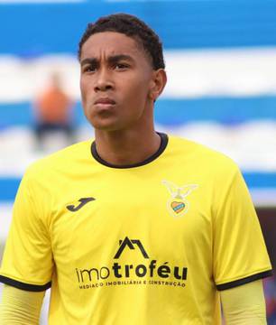 Ex-Flamengo, João Lucas encerra temporada como goleiro menos vazado de Portugal