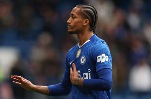 Joao Pedro durante a derrota do Chelsea para o Nottingham Forest na Premier League. (Foto: Reuters)