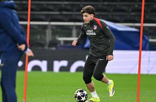 Julian Alvarez esta na mira do PSG (Foto: AFP)