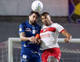 Fortaleza avança após empate sem gols contra o CRB