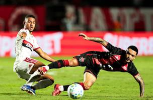 Lance do jogo entre Vitória e Flamengo no Barradão (Foto: Gilvan de Souza/Flamengo)