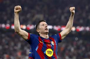 Lewandowski anuncia saída do Barcelona ao fim da temporada