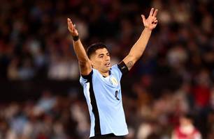 Suárez considera retorno à seleção uruguaia para Copa 2026