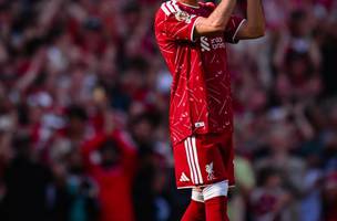 Mohamed Salah se despede do Liverpool (Foto: Divulgacao / Liverpool)