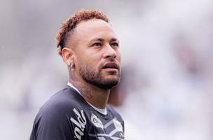 Neymar foi convocado para defender a selecao brasileira na Copa do Mundo (Foto: Raul Baretta / Santos)