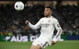 Clima tenso: Mbappé discute com comissão e vira alvo de críticas