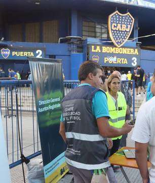 Estádios na Argentina barrarão devedores de pensão