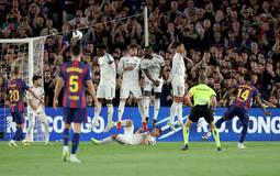 “Seria um erro”: Koeman pede continuidade de Rashford no Barça