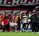 Confusão marca fim de jogo entre Santa Fe e Corinthians