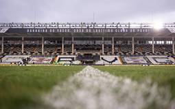 Vasco busca vaga diante do Paysandu em São Januário