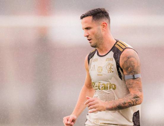 Flamengo busca recuperação de Saúl após cirurgia e momento complicado