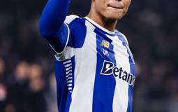 Porto quer renovar, mas futuro de Thiago Silva é incerto