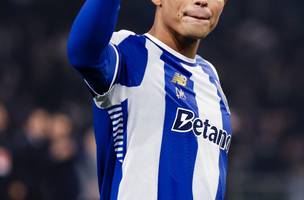Thiago Silva com a camisa do Porto (Foto: Divulgacao / Porto)