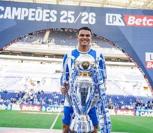 Thiago Silva se despede do Porto após breve retorno