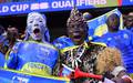 Torcida da Republica Democratica do Congo, antes da disputa da Copa do Mundo. (Foto: REUTERS/Abdelmjid Rizkou