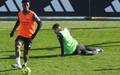 Valverde e Tchouameni em treino do Real Madrid (Foto: Pierre-Philippe Marcou / AFP