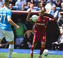 Wesley é expulso em clássico na vitória da Roma