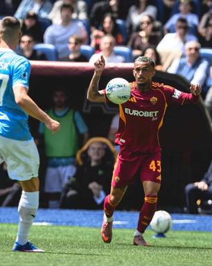 Wesley é expulso em clássico na vitória da Roma