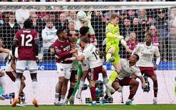 West Ham fará reclamação formal após gol anulado contra o Arsenal