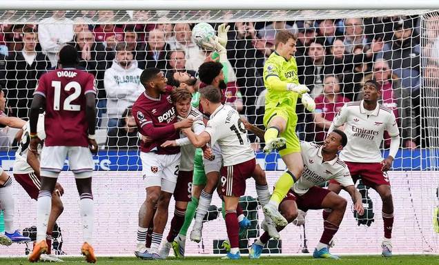 West Ham fará reclamação formal após gol anulado contra o Arsenal