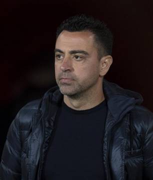 Chelsea descarta Xavi e segue busca por novo treinador