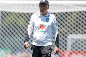 Ancelotti em treino da selecao brasileira (Foto: Rafael Ribeiro / CBF)