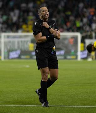 CBF publica avaliação do VAR sobre decisões polêmicas em jogo do Palmeiras