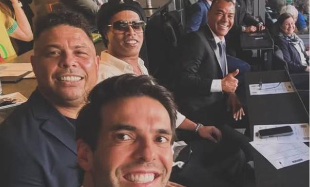 Ronaldinho investe em clube italiano e rouba a cena na Copa