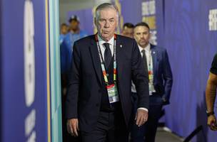 Carlo Ancelotti antes de Brasil x Marrocos na Copa do Mundo. (Foto: Rafael Ribeiro / CBF)