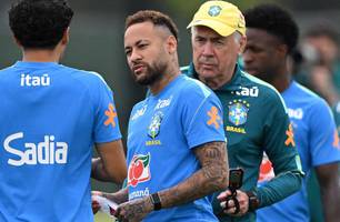 Neymar retorna à seleção contra a Escócia