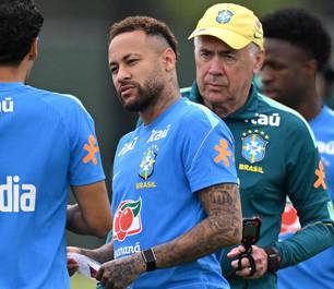 Neymar retorna à seleção contra a Escócia