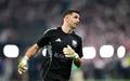 Dibu Martinez esta na mira da Juventus (Foto: Yasin Akgul / AFP