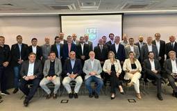 Após decisão do Cade, clubes cobram mudanças e ameaçam romper com a FFU