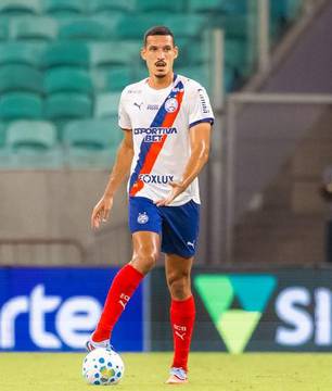 Bahia negocia saída de Gabriel Xavier para a China