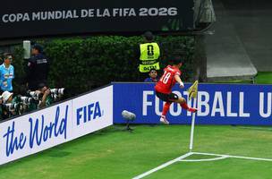 Gol de Oh Hyeon-gyu em Coreia do Sul x Republica Tcheca. (Foto: Daniel Becerril/Reuters)