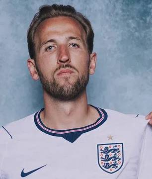 Kane, Olise e Díaz brilham na Copa e visam Bola de Ouro